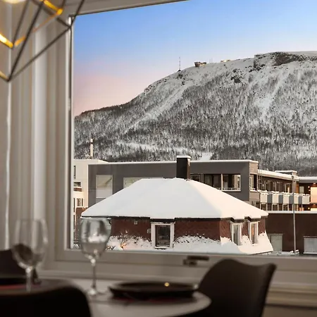 Arctic Homes - Scandinavian 1& 2 Bedroom *