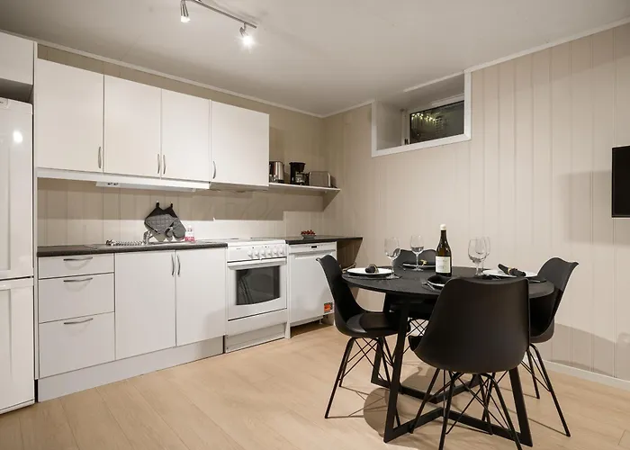 Arctic Homes - Scandinavian 1& 2 Bedroom شقة ترومسو